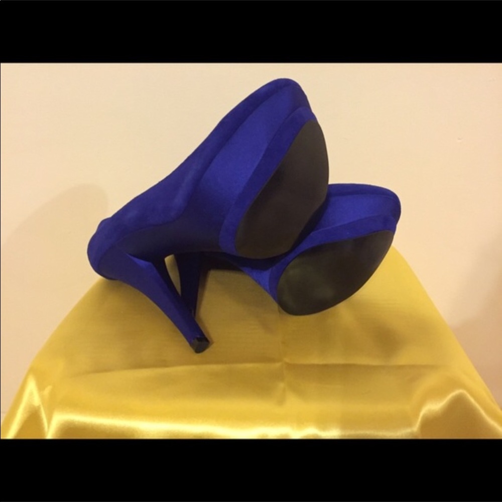 Bebe Blue High Heels - Picture 4 of 4